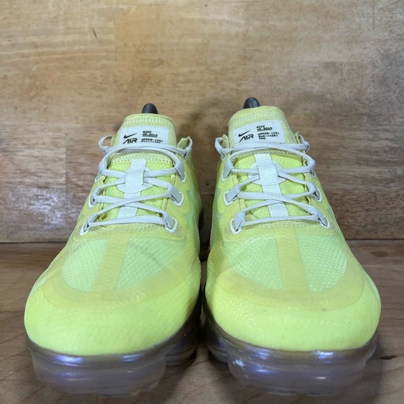 Nike Air VaporMax 2019 SE Womens Size 7.5 Running Shoes Sneakers Luminous Green - Picture 2 of 11